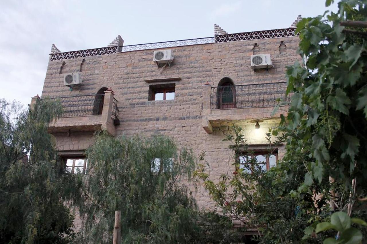 Maison La Lune Des Gorges Тингир Экстерьер фото